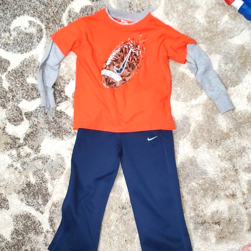 Nike matching set. Boys 2T